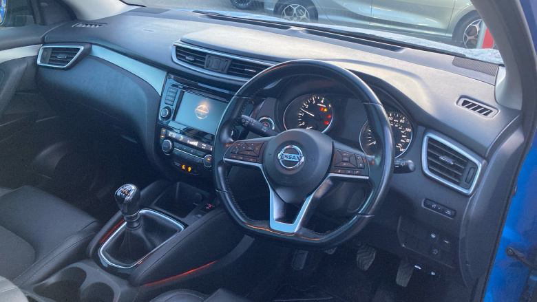 Nissan Qashqai 1.3 DiG-T 160 Tekna 5dr Petrol Hatchback